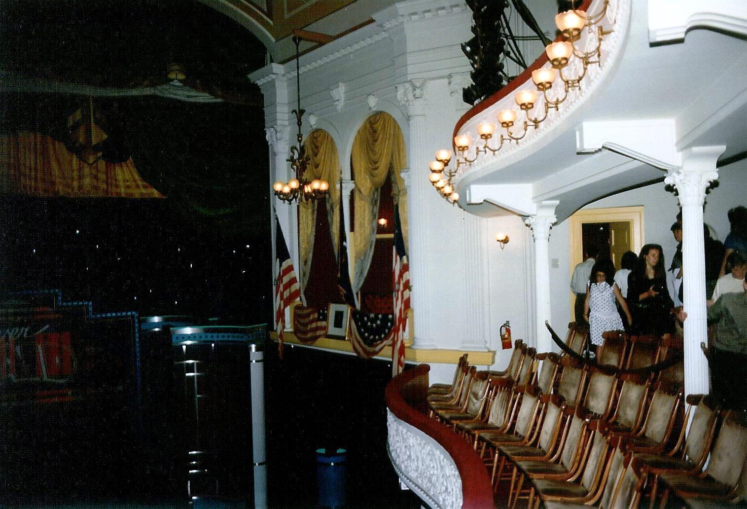 145 DC - 1991 06 - 137 - Fords Theatre