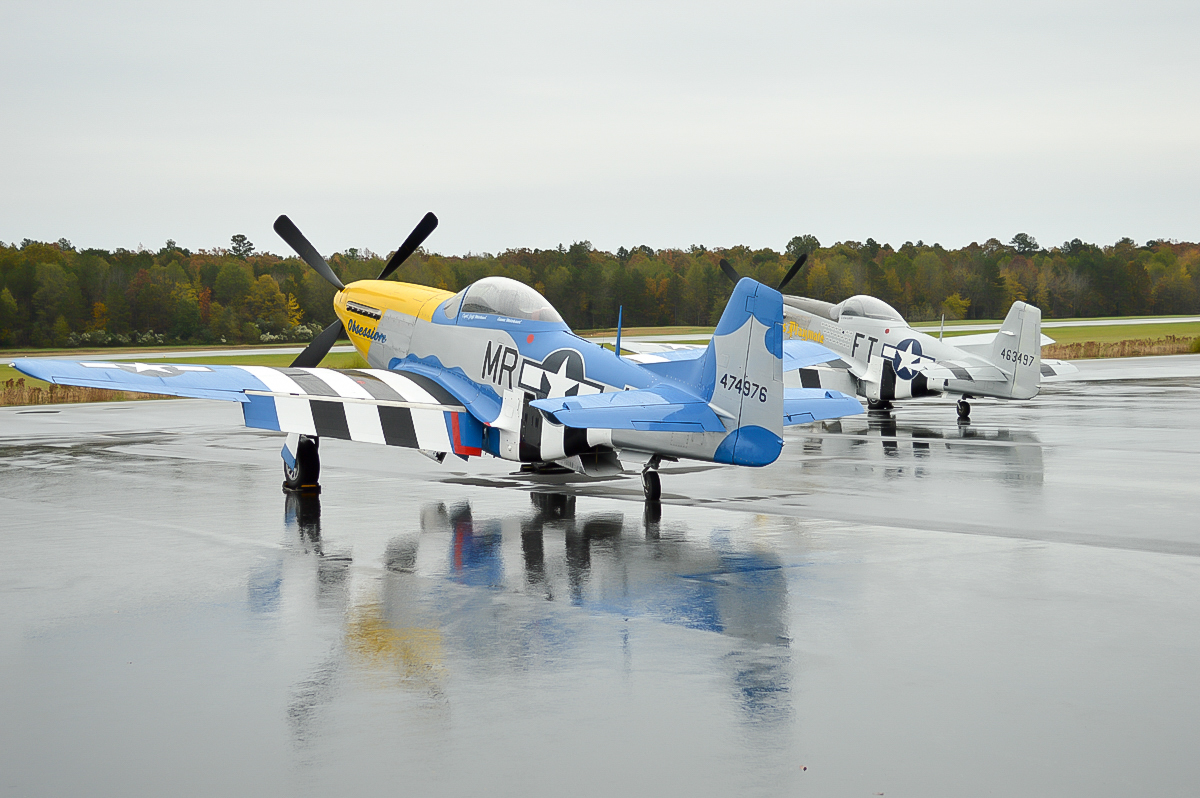 4B WWII-Fighter - P-51 Mustang - 2015 11 - Monroe - P-51D Multiple - 101-2