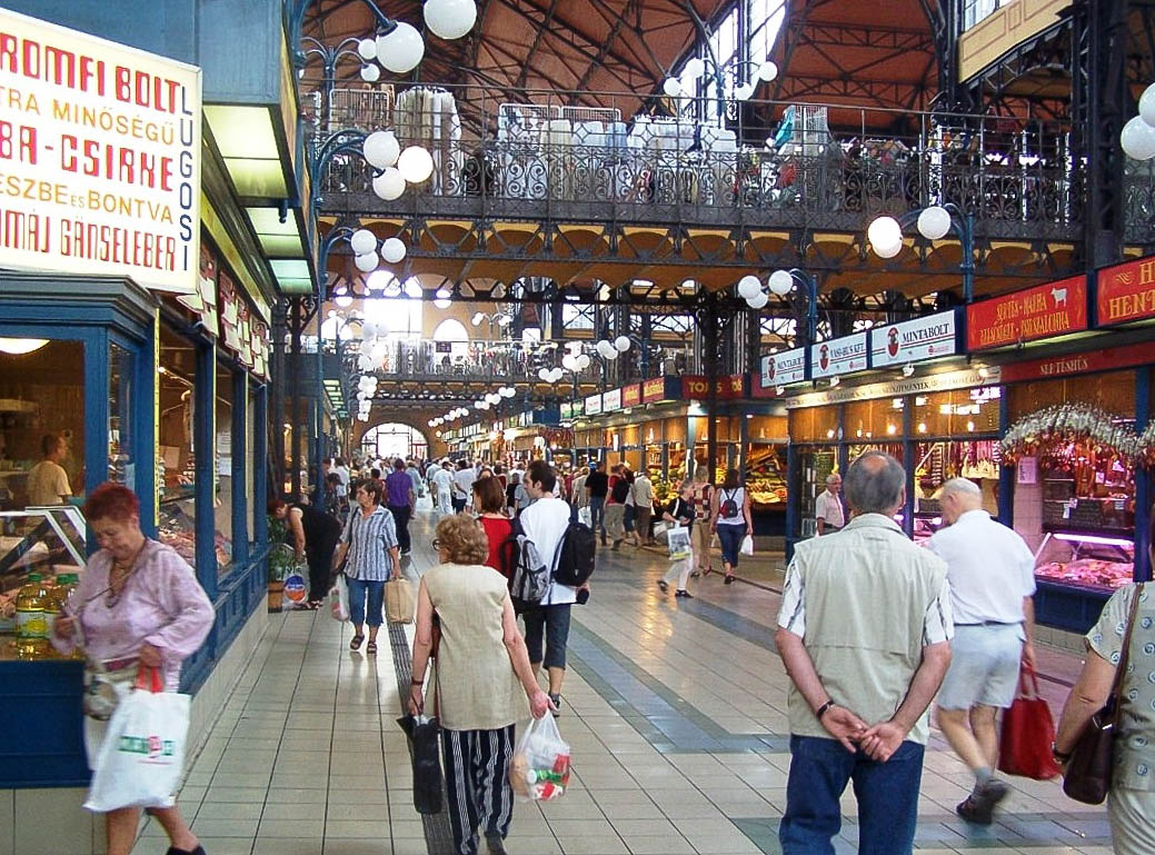 Budapest - 2004 08 - 207 - Market