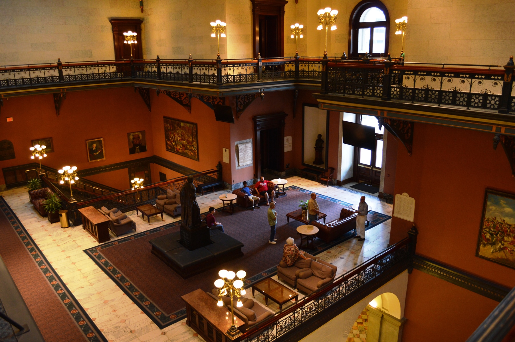 Columbia - 2014 07 - 143 - State House - Lobby