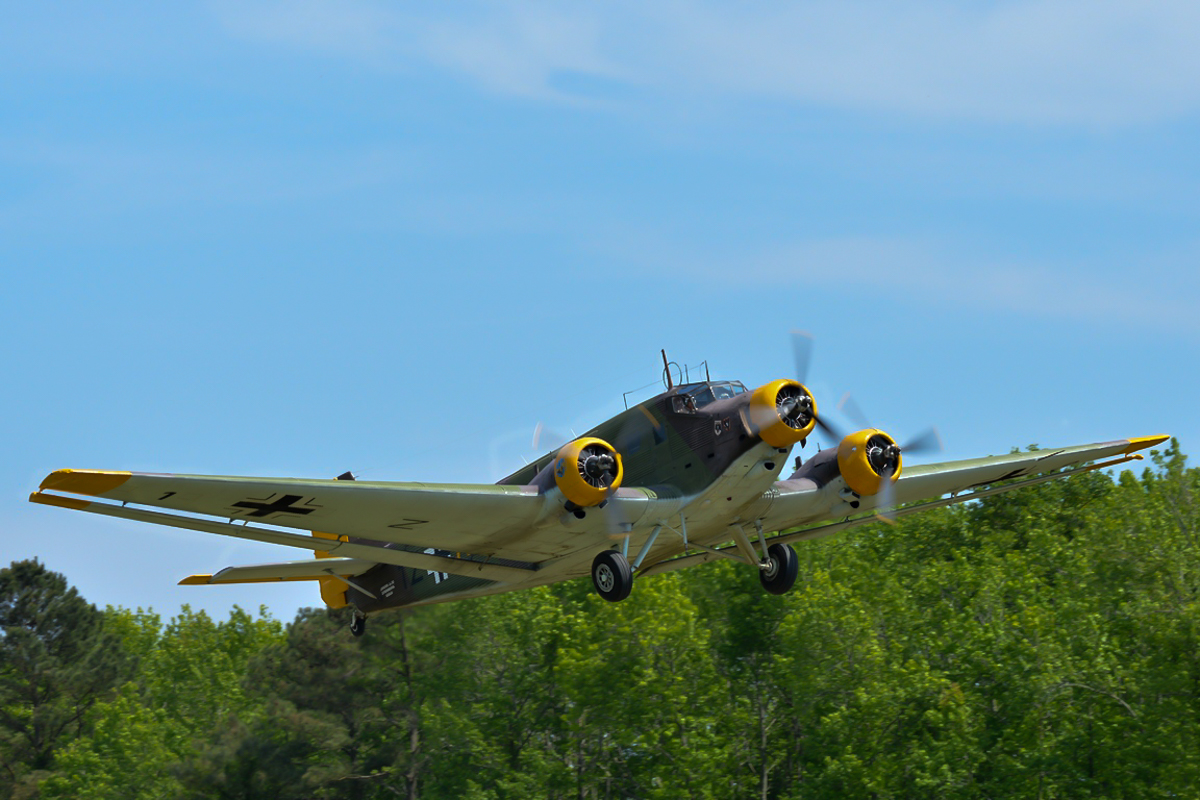 Commercial - CASA 352L - 1949 N352JU - 2015 05 - Military Aviation Museum - 07