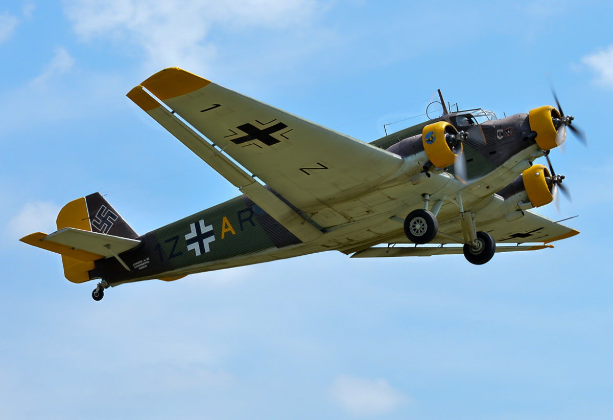 Commercial - CASA 352L - 1949 N352JU - 2015 05 - Military Aviation Museum - 09