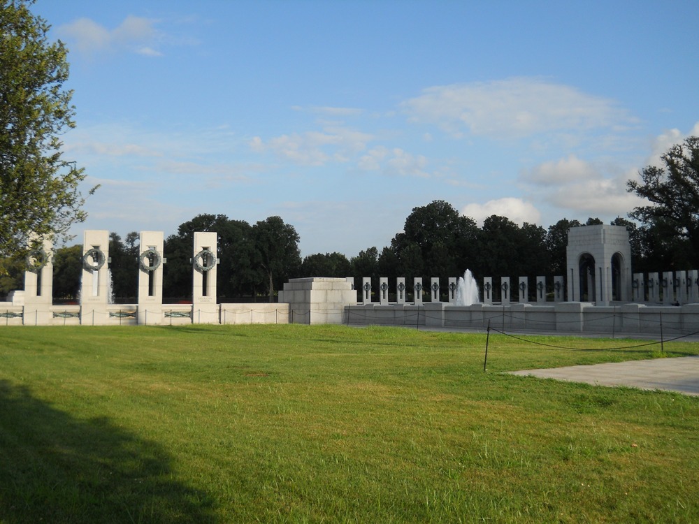 DC - 2011 08 - 109 - World War II Memorial