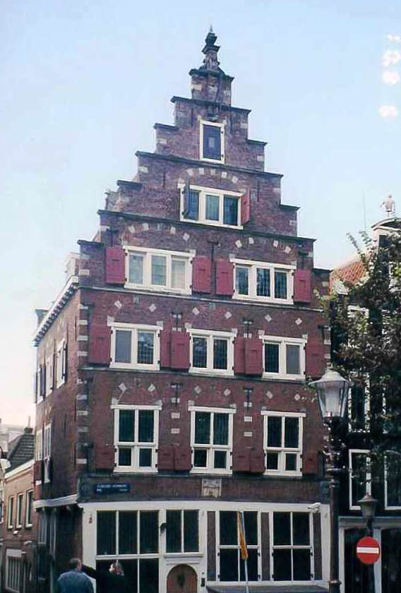 Haarlem - 2001 09 - 133 - House