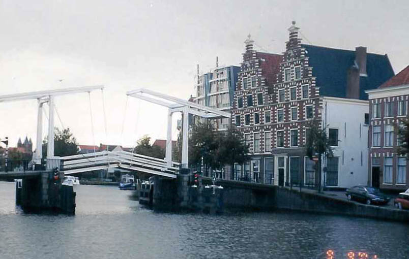 Haarlem - 2001 09 - 141 - Spaarne