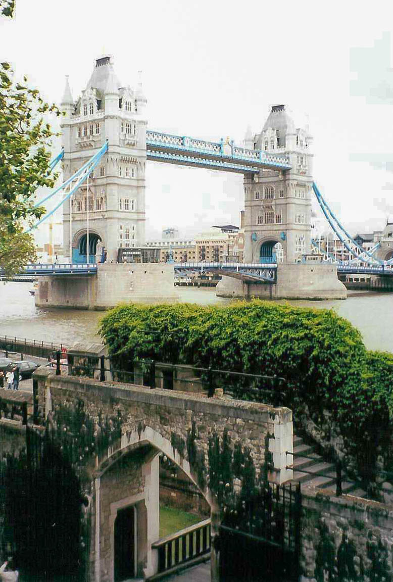 London - 1998 06 - 127 - Tower Bridge