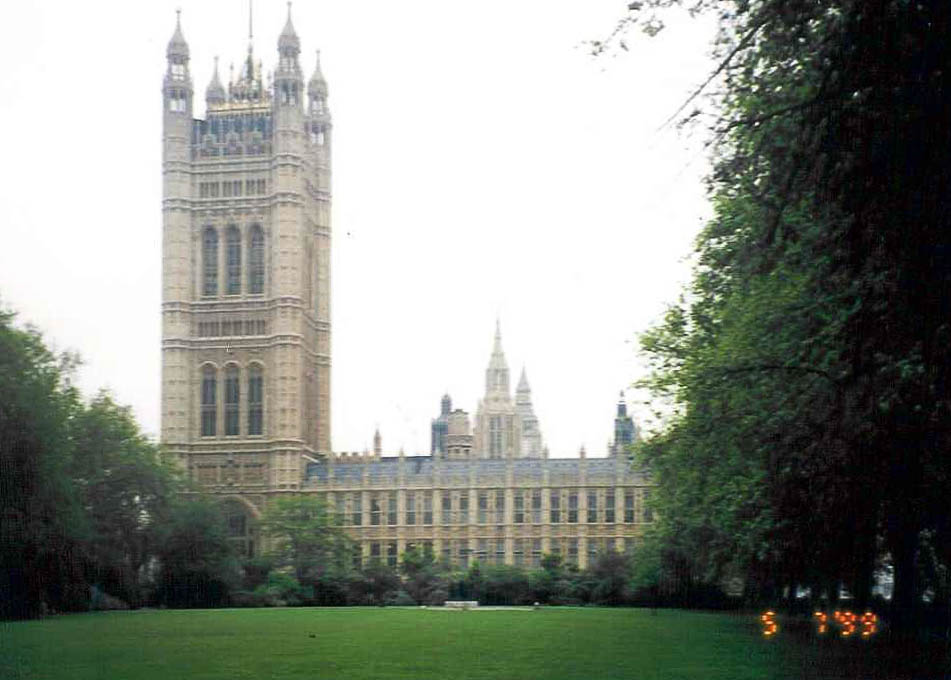 London - 1999 05 - 135 - Parliament Victoria Tower