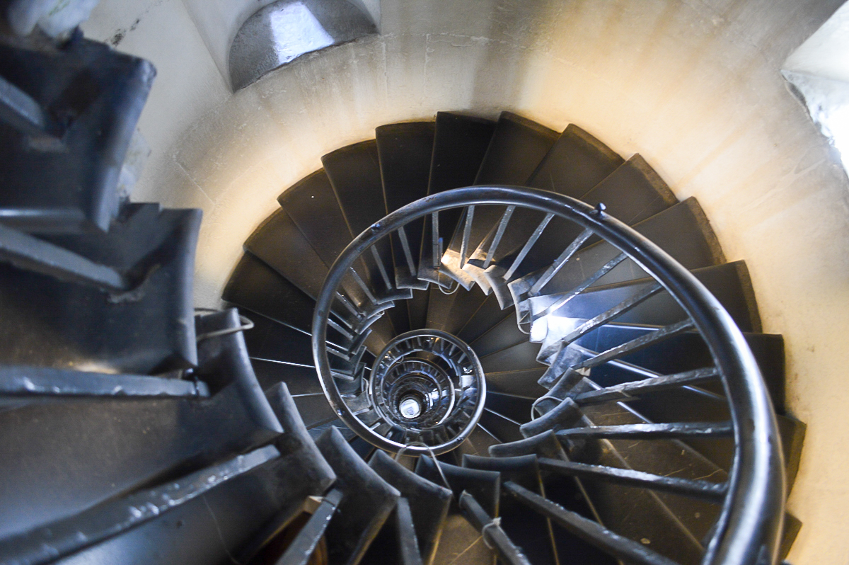 London - 2015 07 - 297 - Monument interior