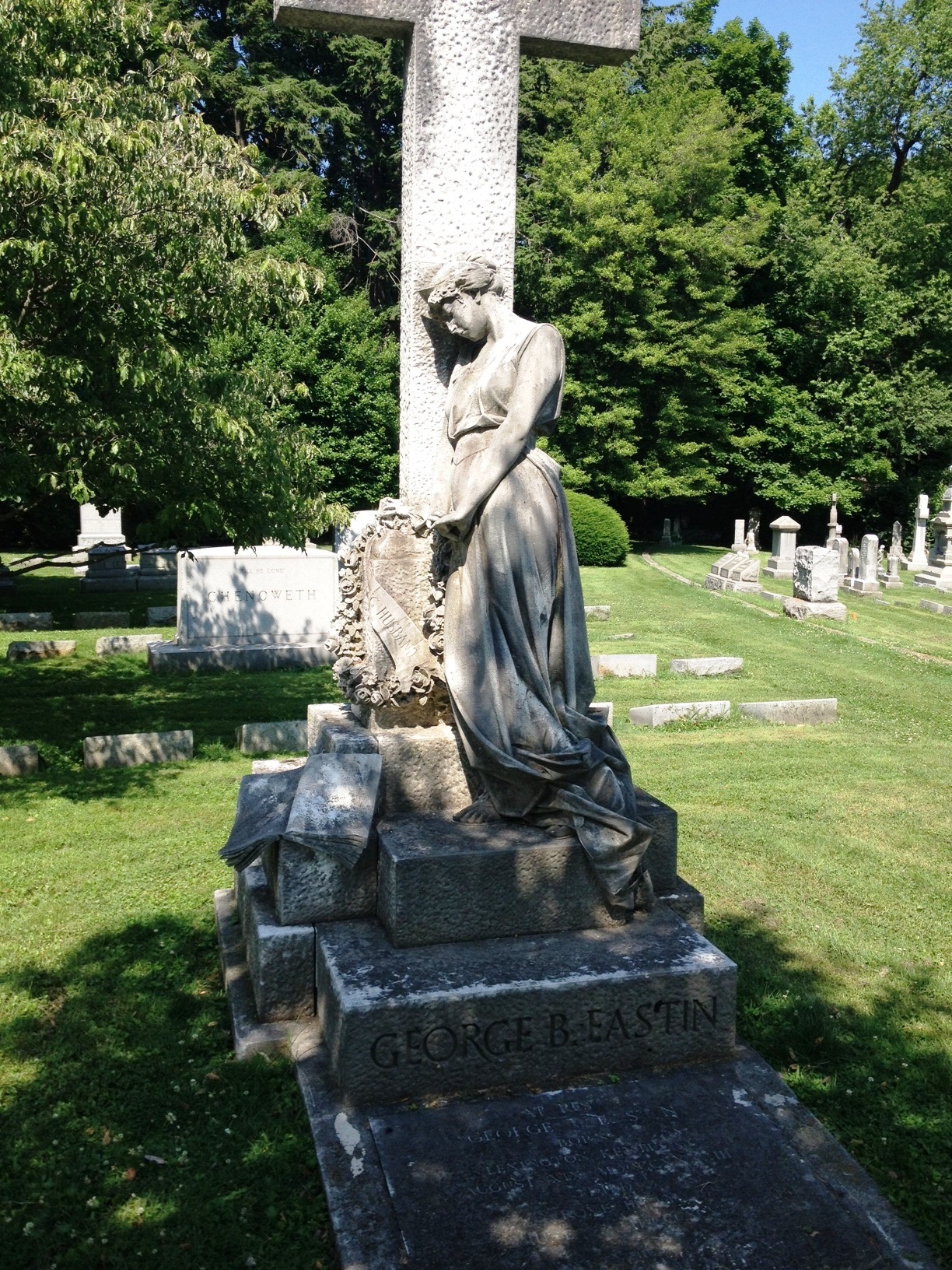 Louisville - 2014 06 - 111 - Cave Hill Cemetery