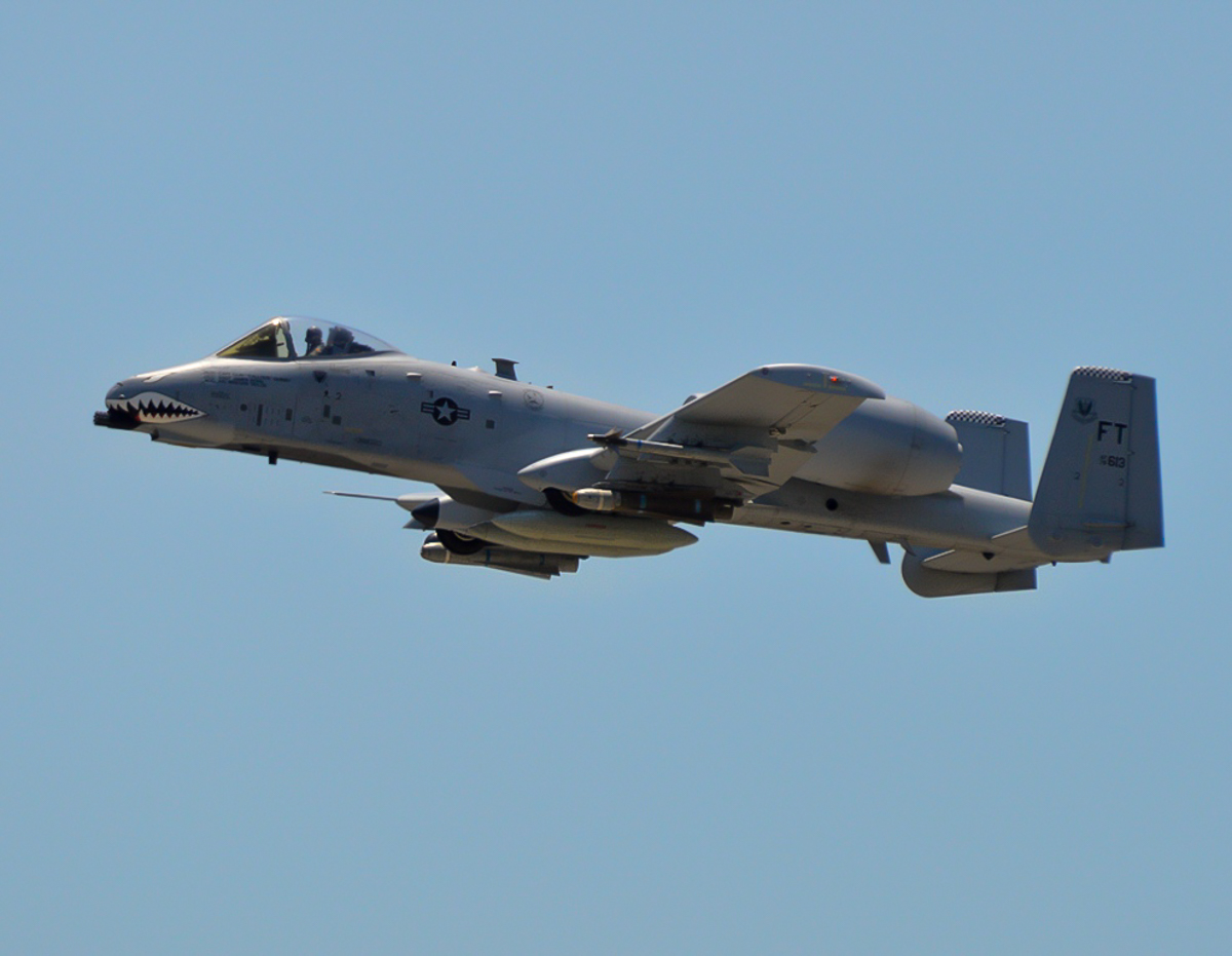 Military - Attack - A-10A Thunderbolt II (Warthog) - 2015 05 - Seymour Johnson - 03