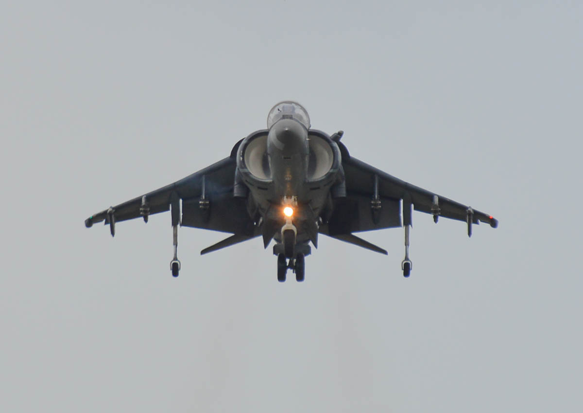 Military - Attack - AV-8B Harrier - 2015 04 - Beaufort Airshow - 11