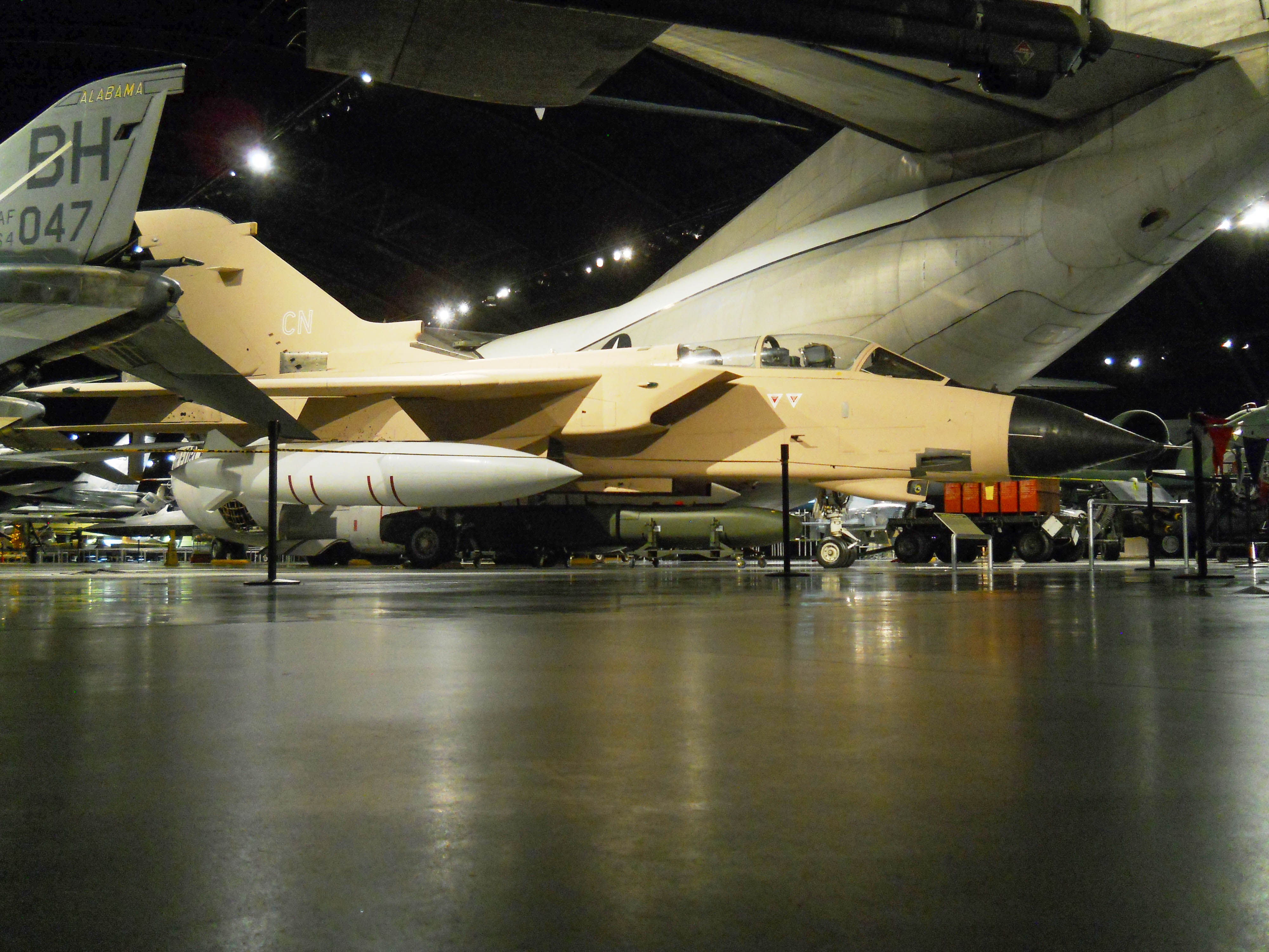 Military - Attack - Tornado GR1 - 2014 06 - Air Force Museum - 01