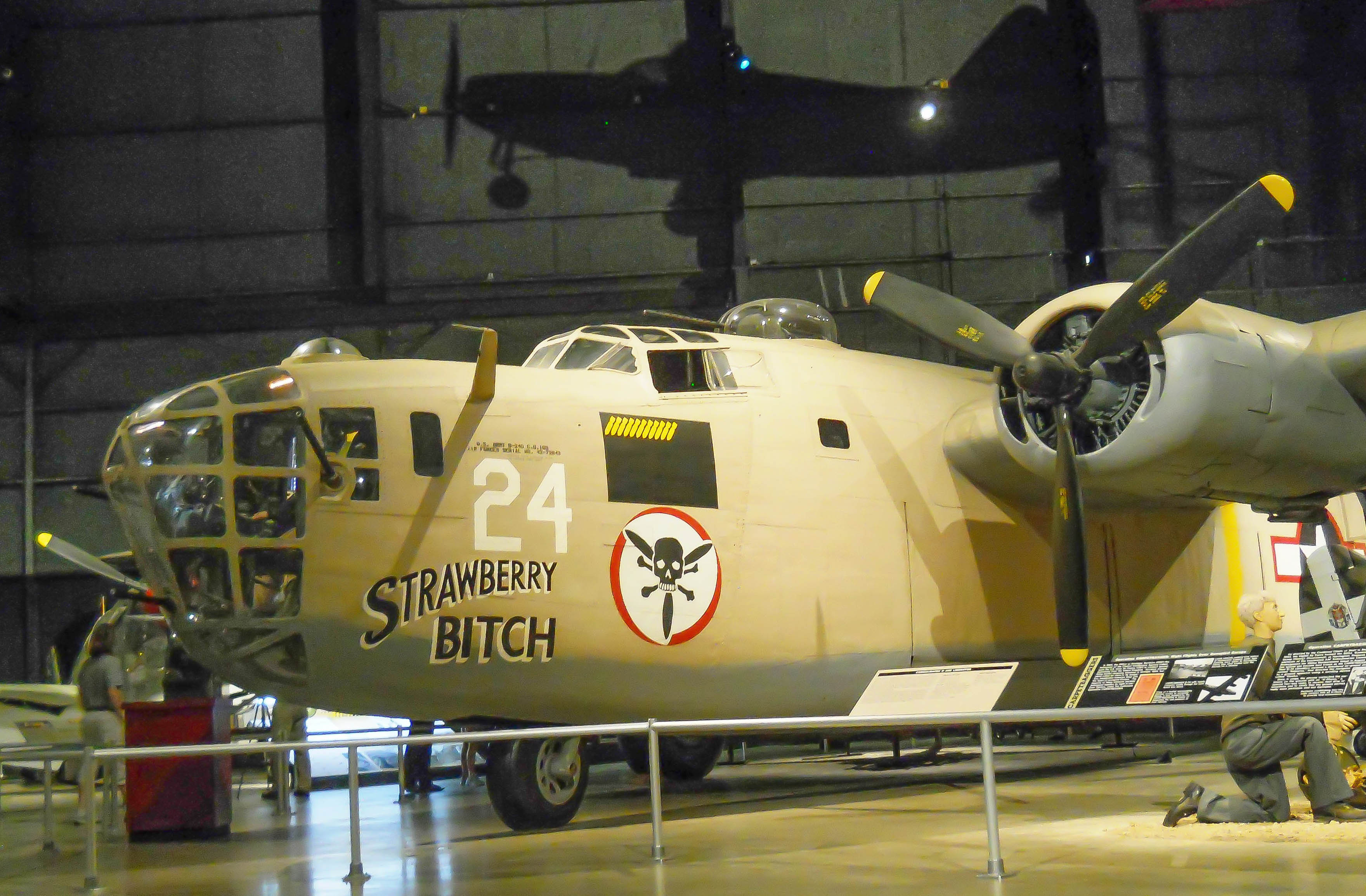 Military - Bomber - B-24D Liberator - 2014 06 - Air Force Museum - 02