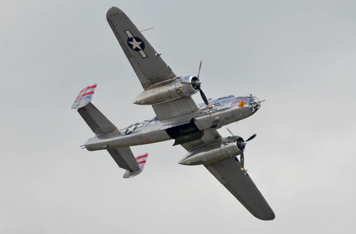 Military - Bomber - B-25J Mitchell - Panchito - 20125 04 - Beaufort Airshow - 11