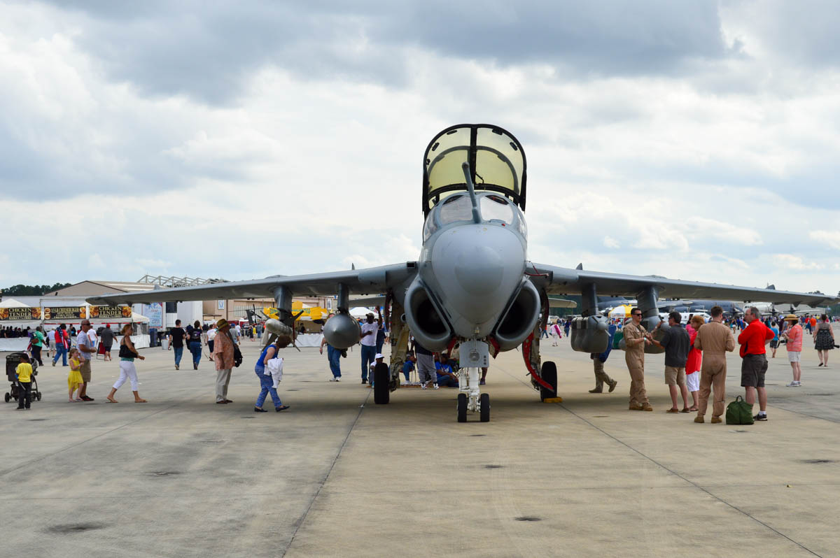 Military - Electronic - EA-6B Prowler - 2015 04 - Beaufort Airshow - 05