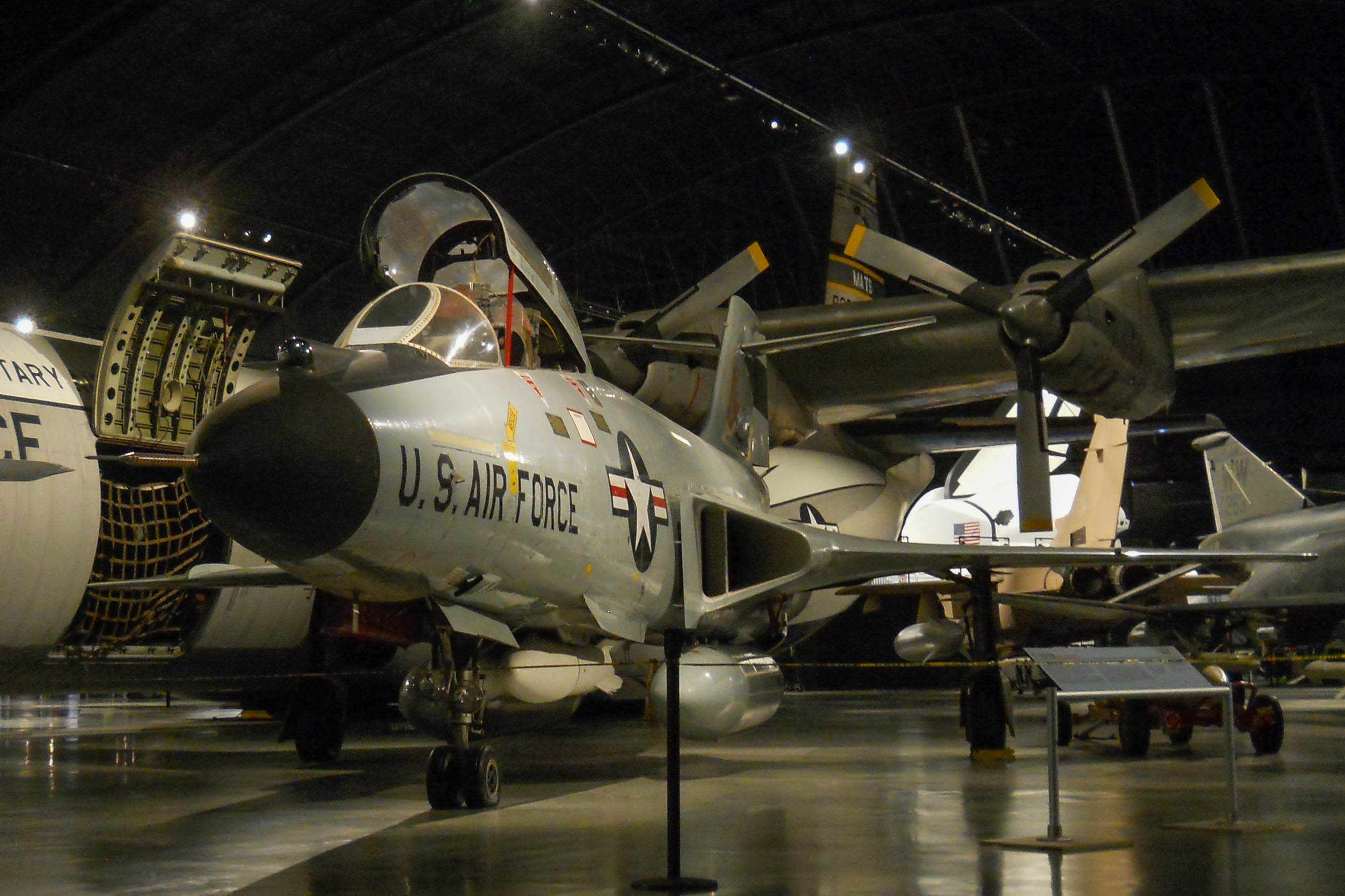 Military - Fighter - F-101B Voodoo - 2014 06 - Air Force Museum - 01