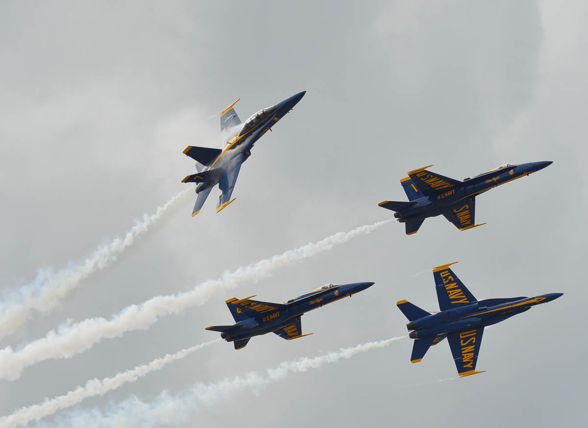 Military - Fighter - F-18 Hornet - 2015 04 - Beaufort Airshow - 161 - Blue Angels