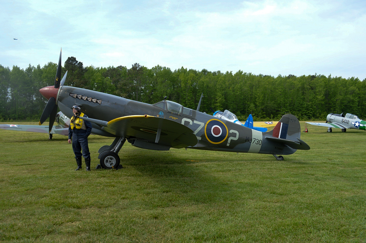 Military - Fighter - Spitfire LF Mk IXe - 2015 05 - Military Aviation Museum - 01