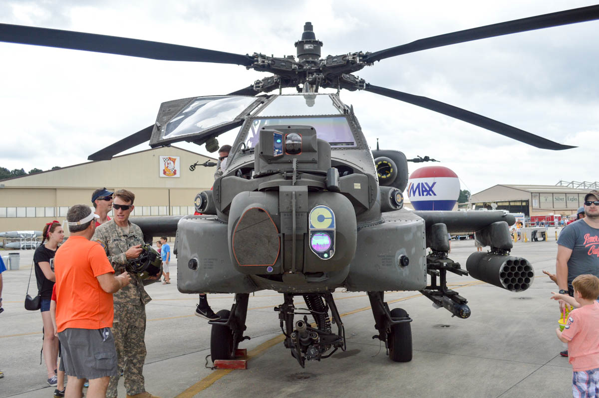 Military - Helicopter  - AH-64 Apache - 2015 04 - Beaufort Airshow - 03