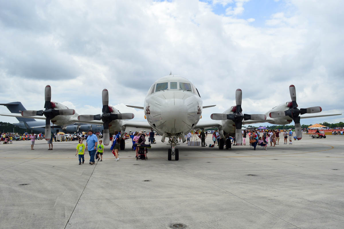 Military - Patrol - P-3 - 2015 04 - Beaufort Airshow - 003