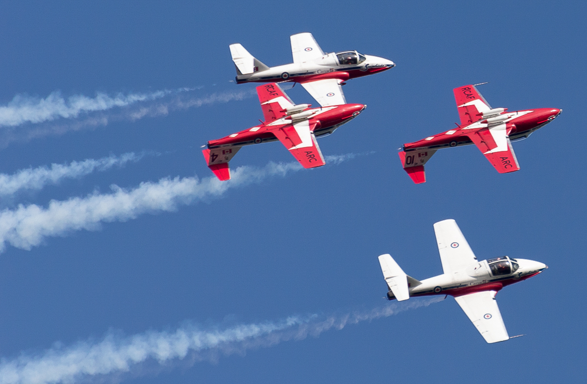 Military - Trainer - CT-114 Tudors - 2015 05 - Anderson SC Airshow - 153 - Snowbirds