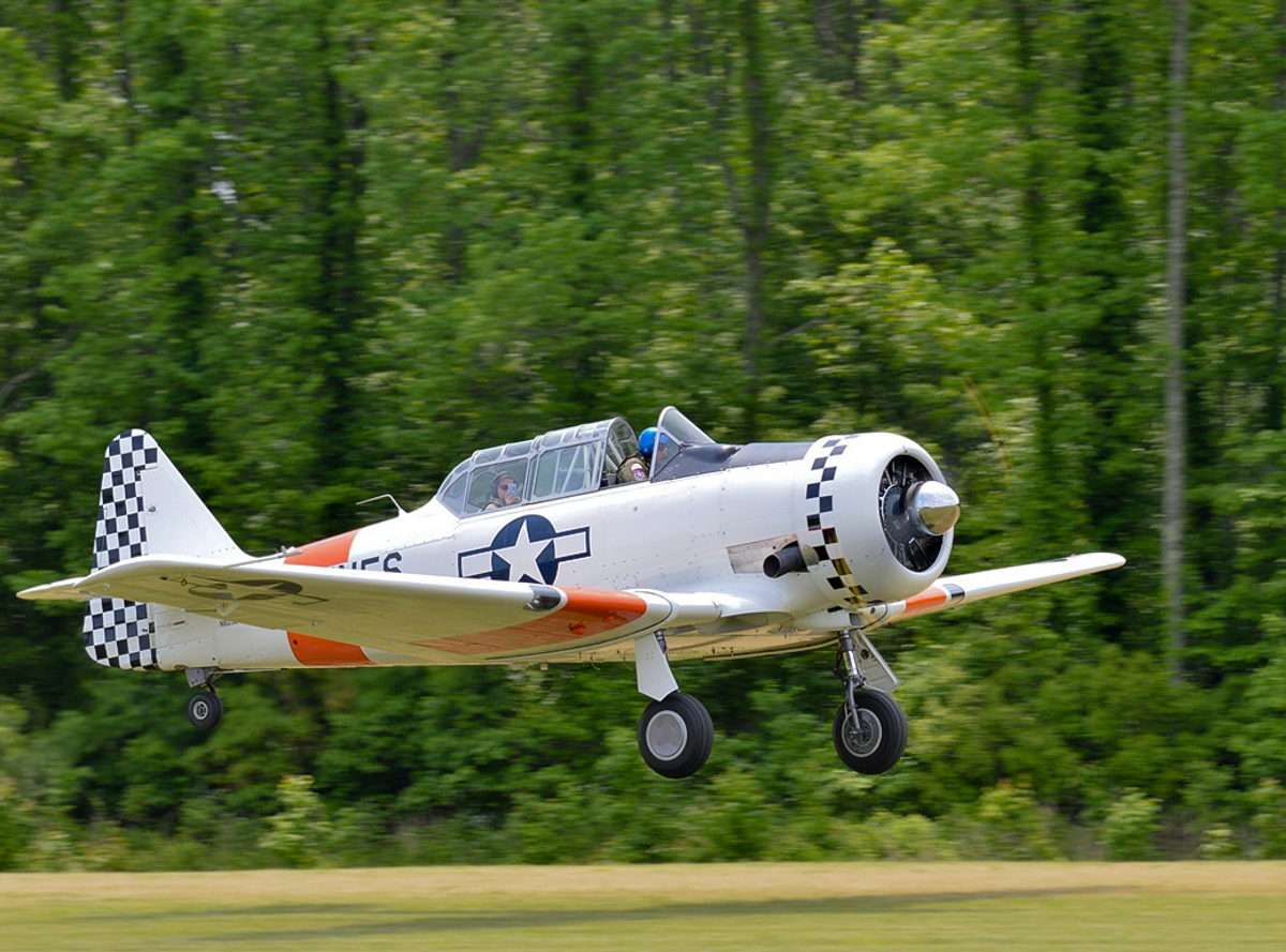 Military - Trainer - T-6 Texan - 2015 05 - Military Aviation Museum - 08