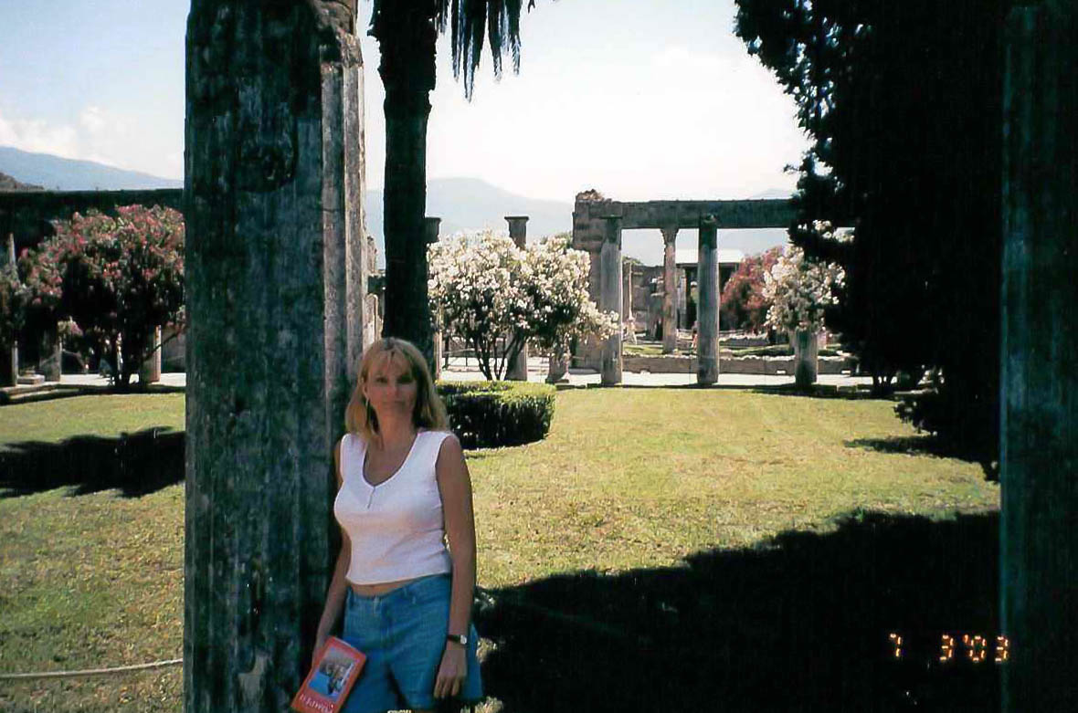 Pompeii - 2003 07 - 125 - House of the Fawn - Debbie