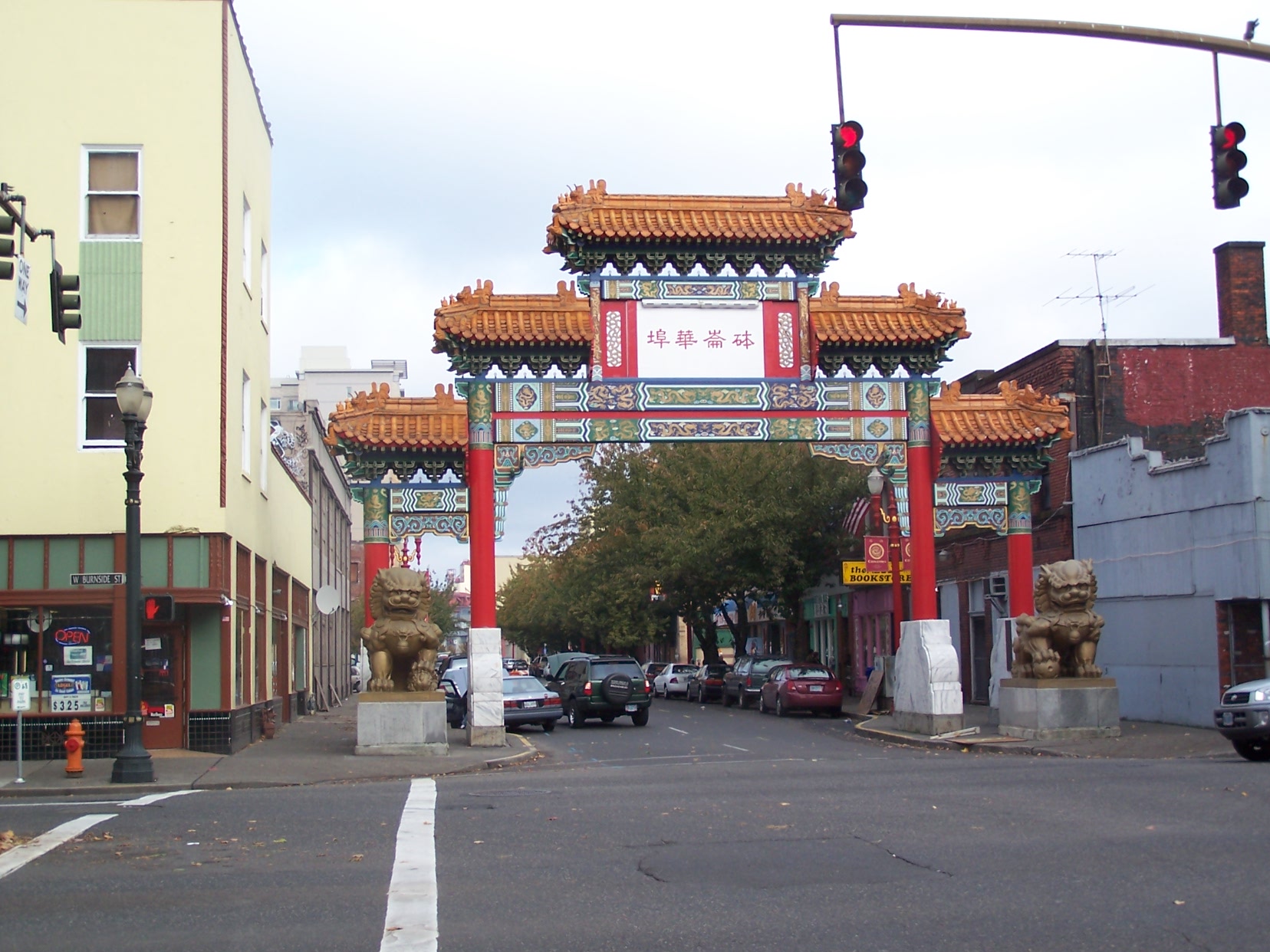 Portland - 2004 10 - 101 - China Town