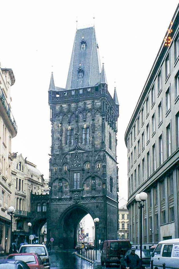 Prague - 2000 10 - 131 - Powder Gate