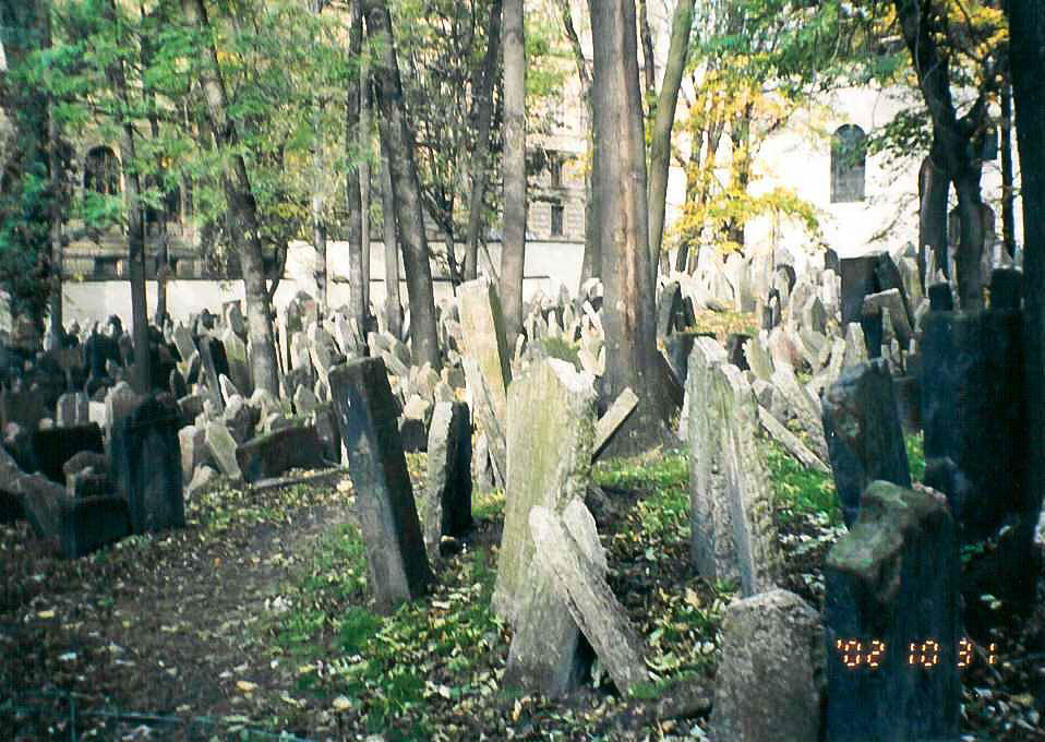 Prague - 2002 10 - 245 - Old Jewish Cemetery