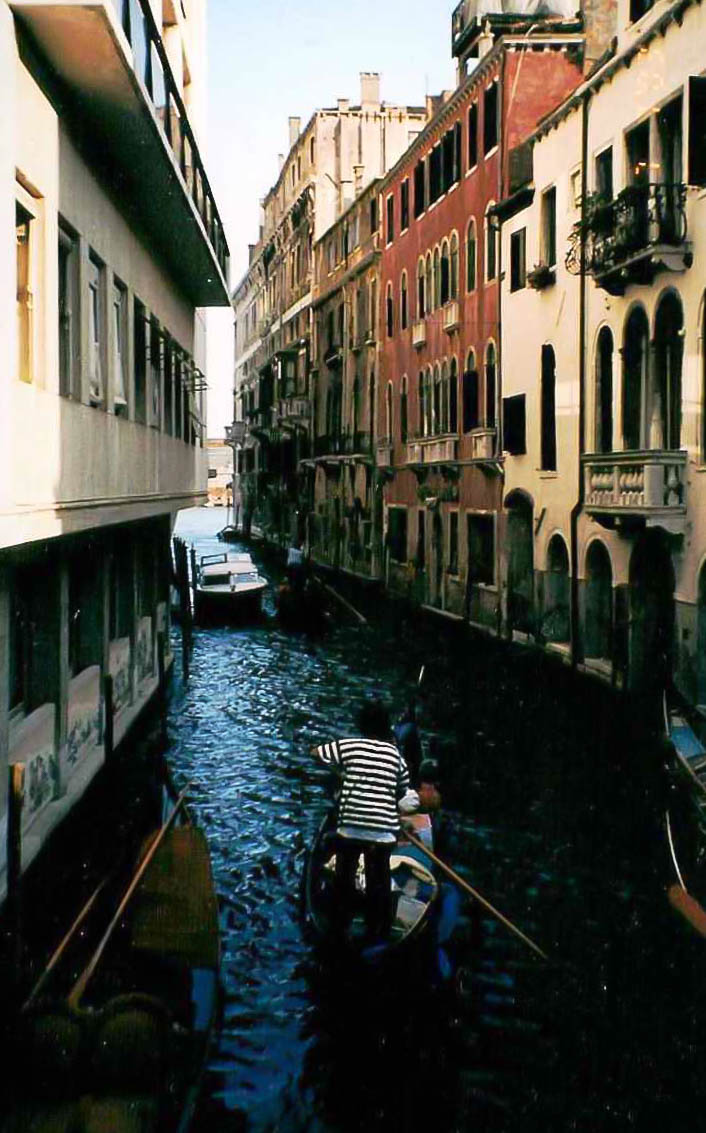 Venice - 2003 07 -151 - Canal