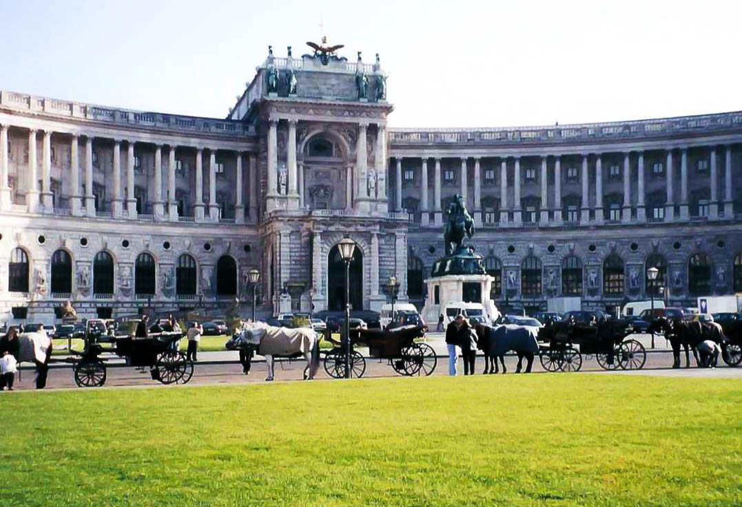 Vienna - 2000 10 - 107 - Hofburg