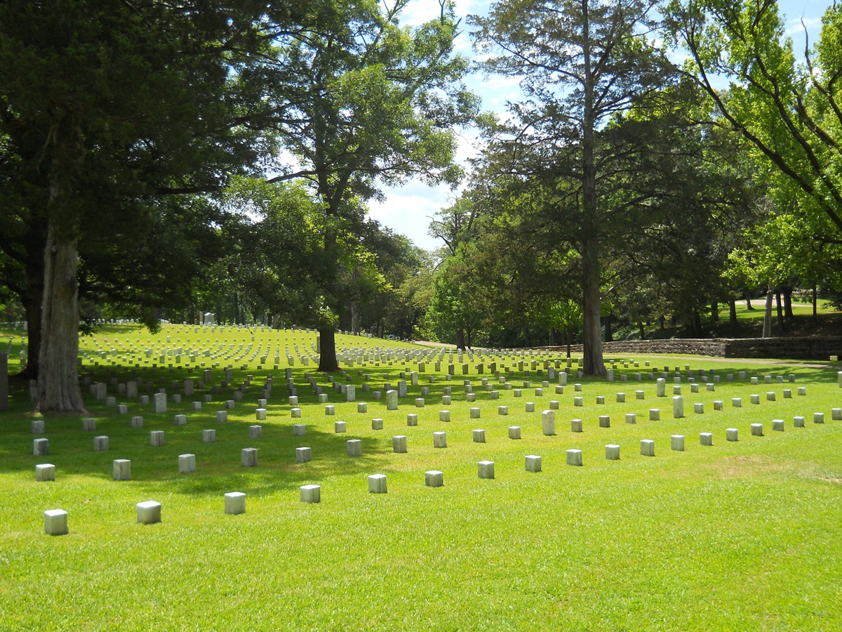 copy15_Shiloh - 2013 06 - 121 - National Cemetery