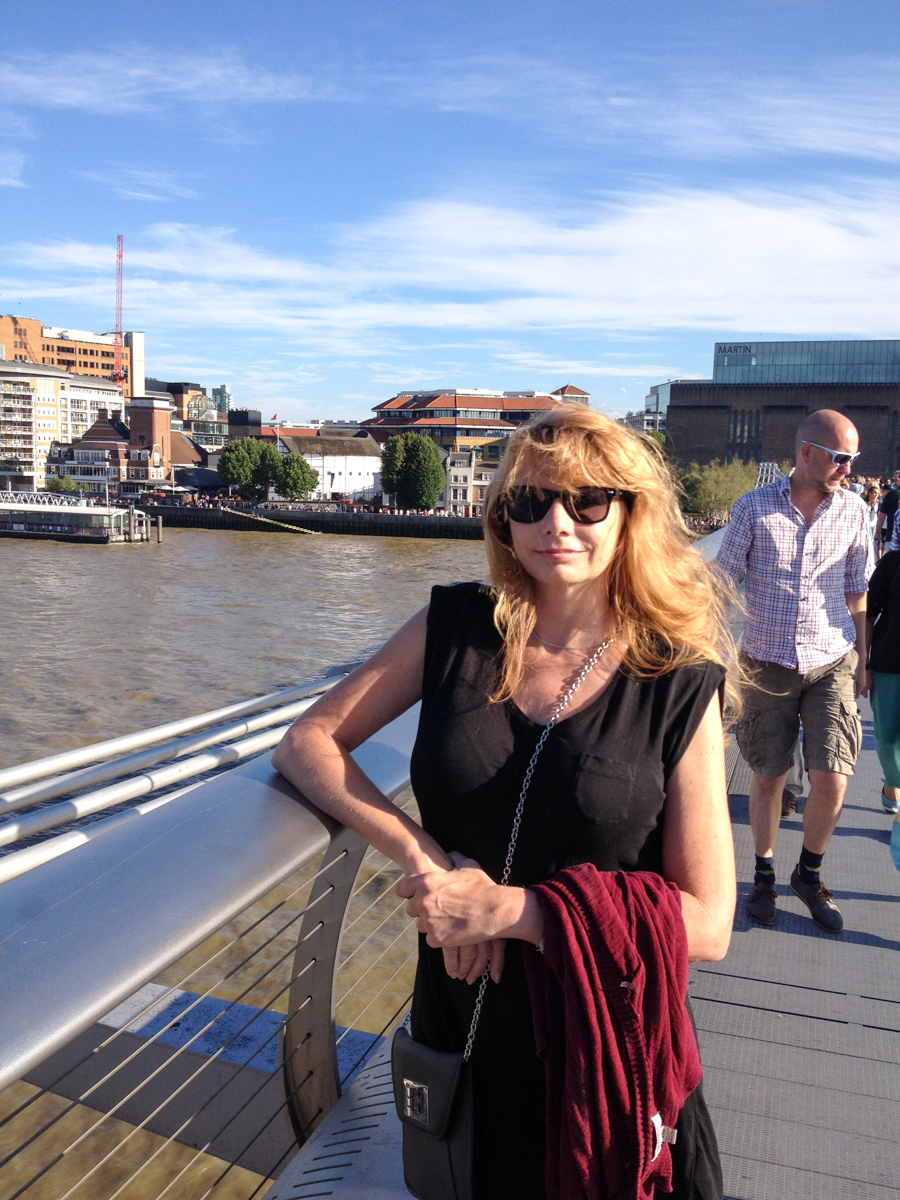 copy56_2015 08 - Trip 245 - London - Globe Theater - Debbie