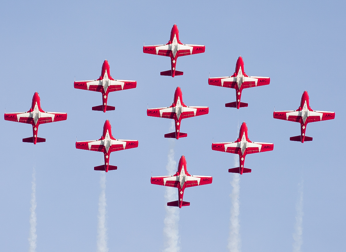 copy87_Military - Trainer - CT-114 Tudors - 2015 05 - Anderson SC Airshow - 203 - Snowbirds